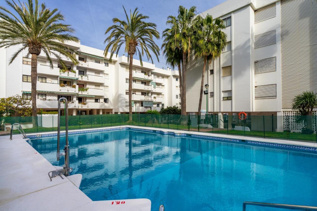 Carihuela Playa Apartment Torremolinos Exterior photo